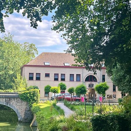 Haras Des Chartreux Hotel Estaimbourg Exterior photo