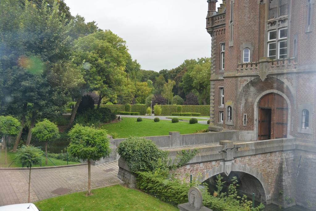 Haras Des Chartreux Hotel Estaimbourg Exterior photo